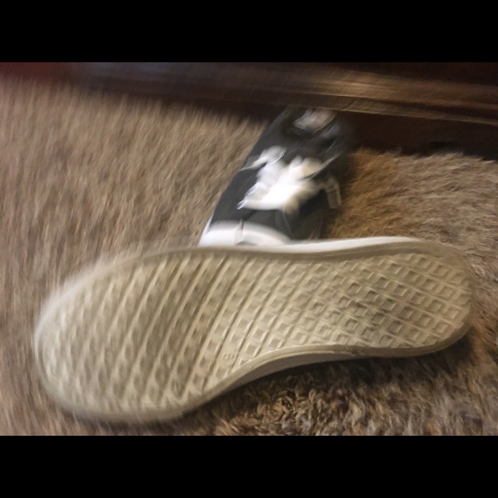 Shoes - Picture 2 of 2